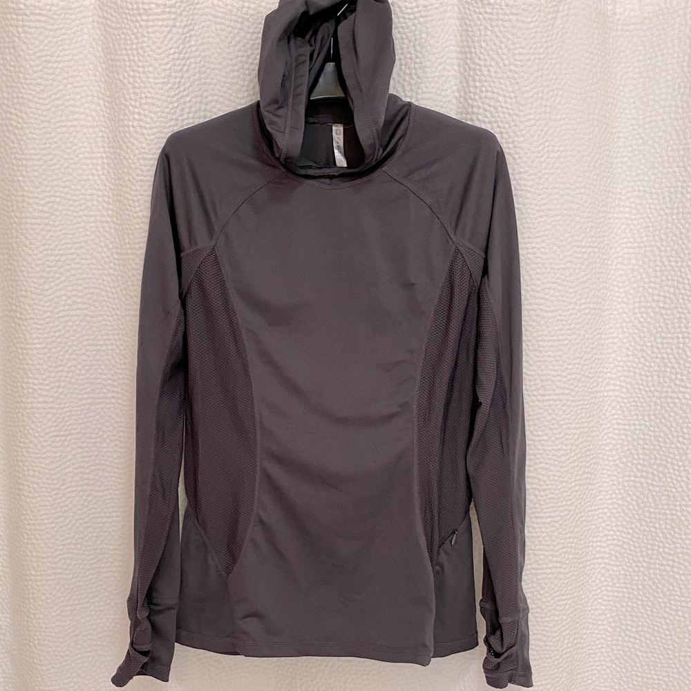 Fabletics long sleeve grey pullover hoody